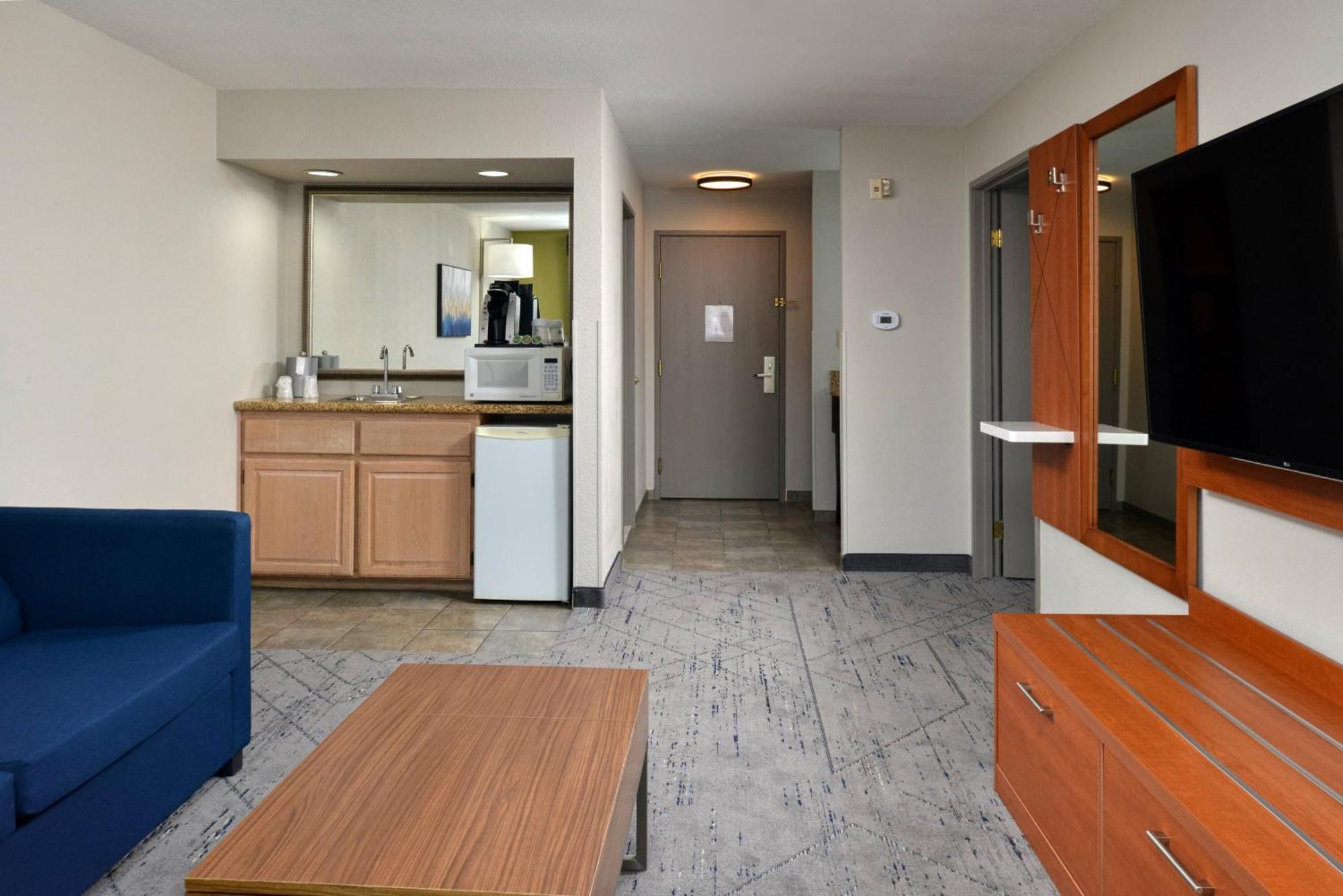Holiday Inn Express Hotel & Suites Farmington By Ihg Екстер'єр фото