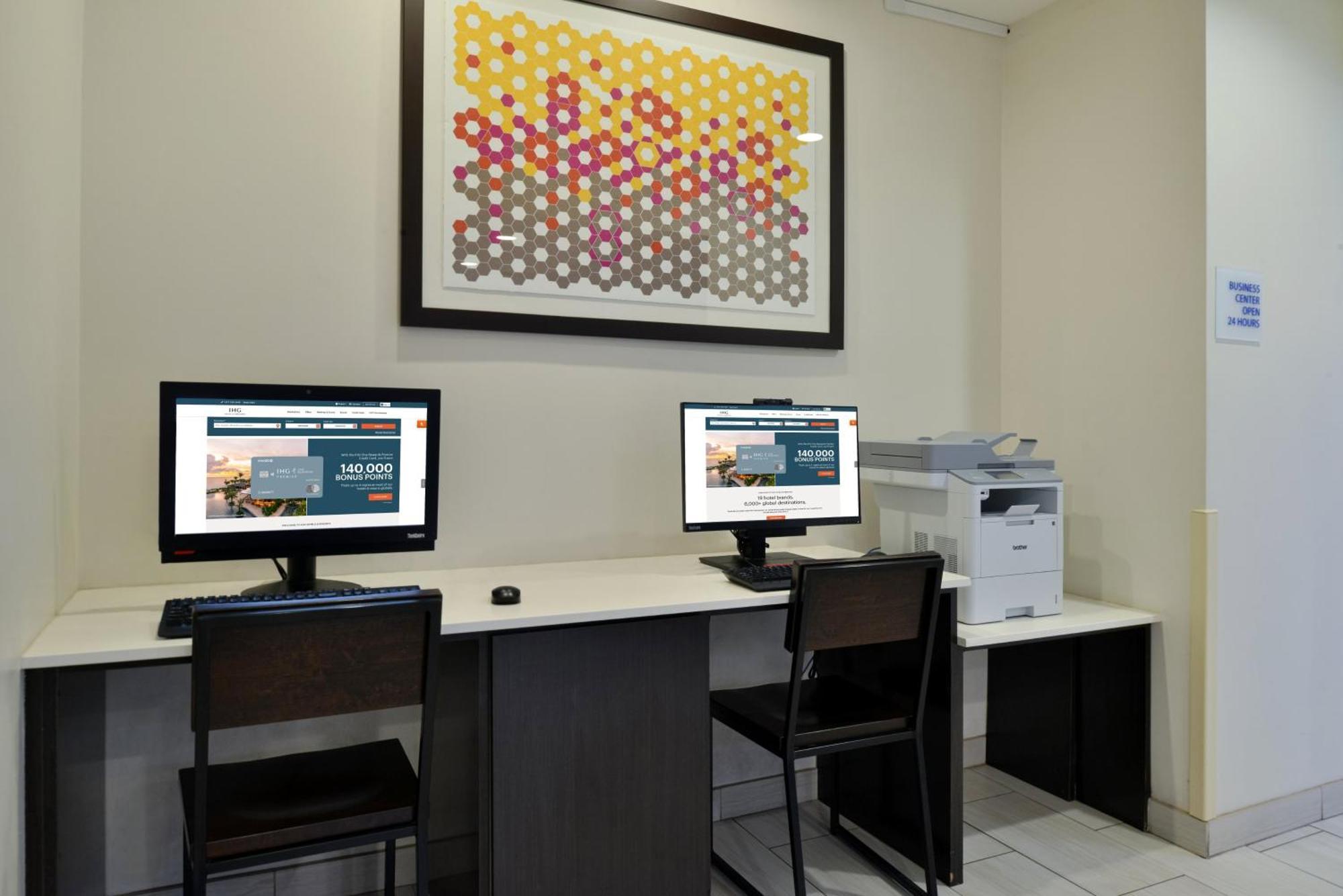 Holiday Inn Express Hotel & Suites Farmington By Ihg Екстер'єр фото