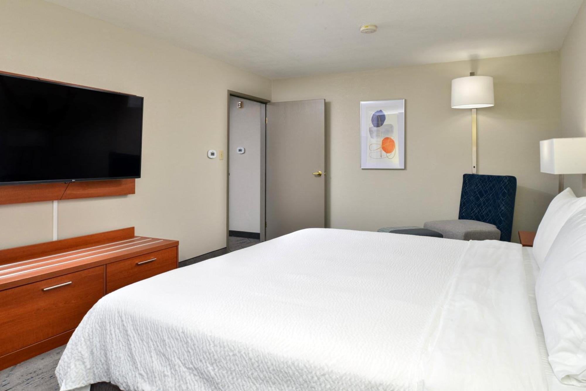 Holiday Inn Express Hotel & Suites Farmington By Ihg Екстер'єр фото