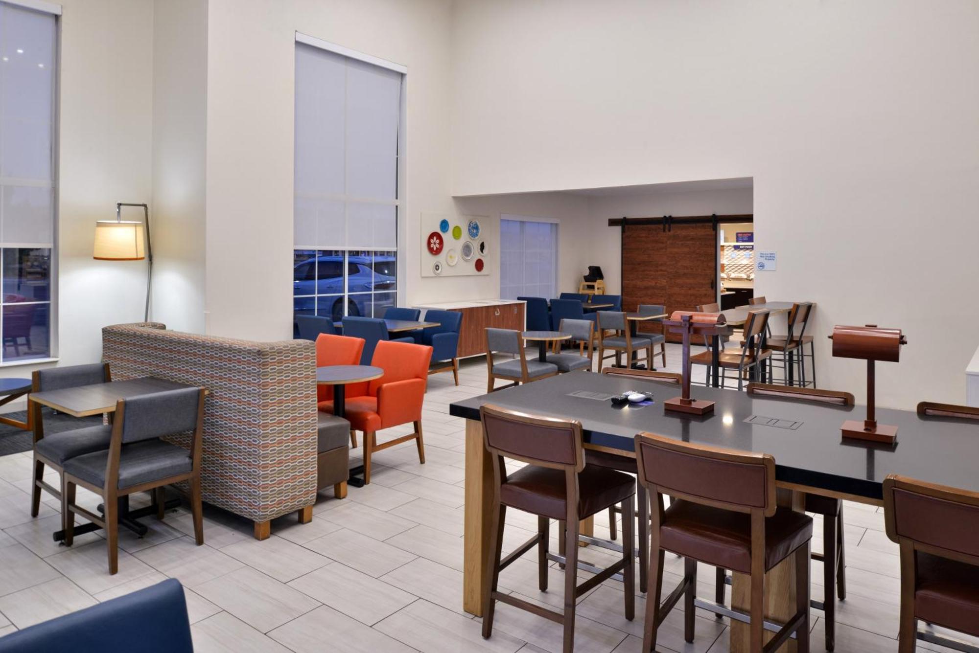 Holiday Inn Express Hotel & Suites Farmington By Ihg Екстер'єр фото