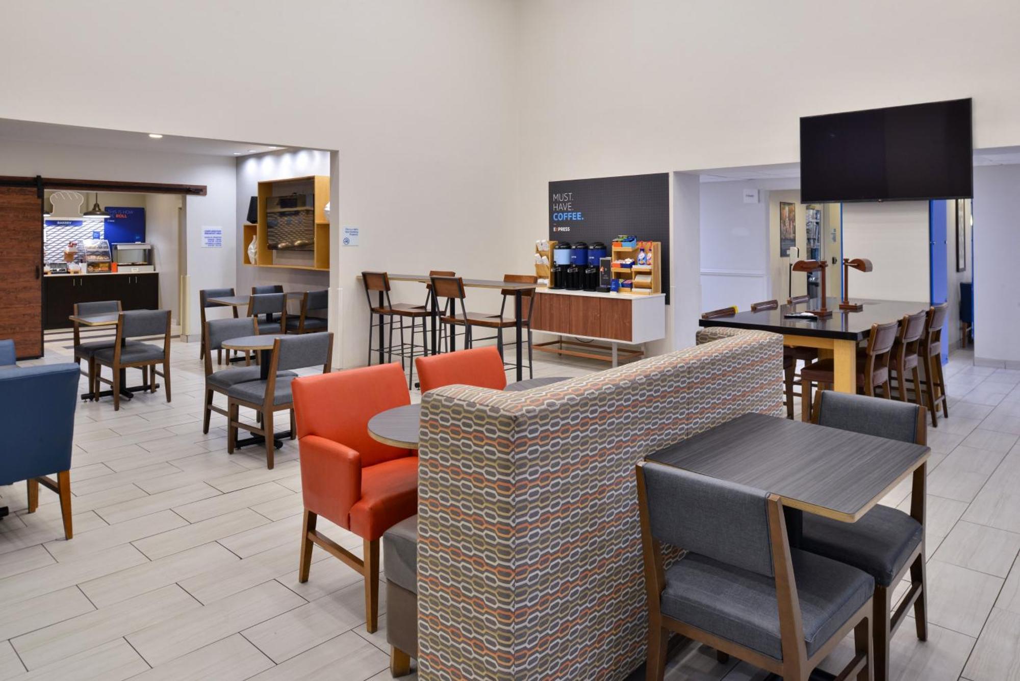 Holiday Inn Express Hotel & Suites Farmington By Ihg Екстер'єр фото